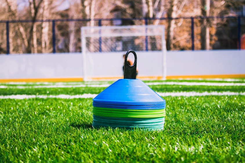 Lista de equipamiento de fútbol: accesorios de entrenamiento.